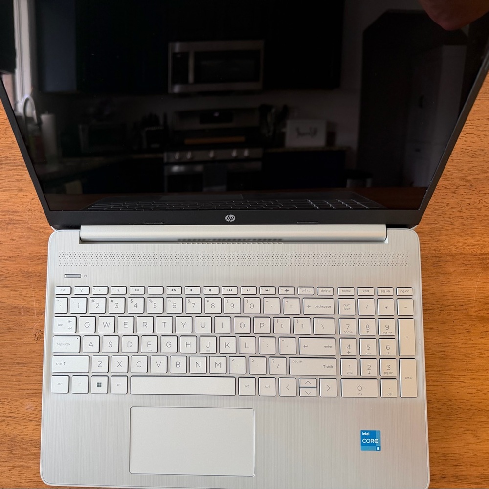 🔥🔥Like New HP Silver and Black 15.6" Laptop with Full-Size Keyboard - Picture 2 of 13